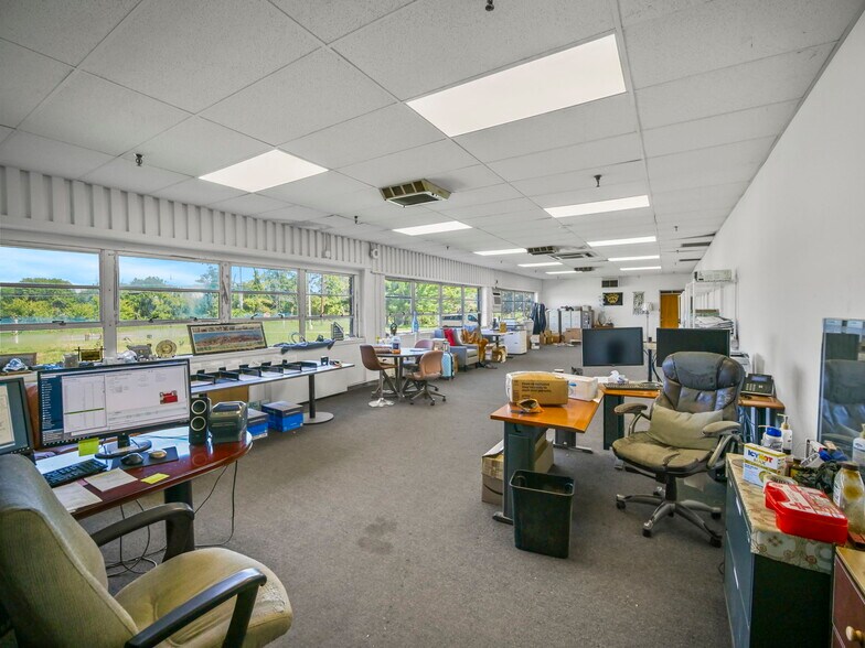More Photos Of 1434-1440 County Rd 565, Sussex Manufacturing For Sale