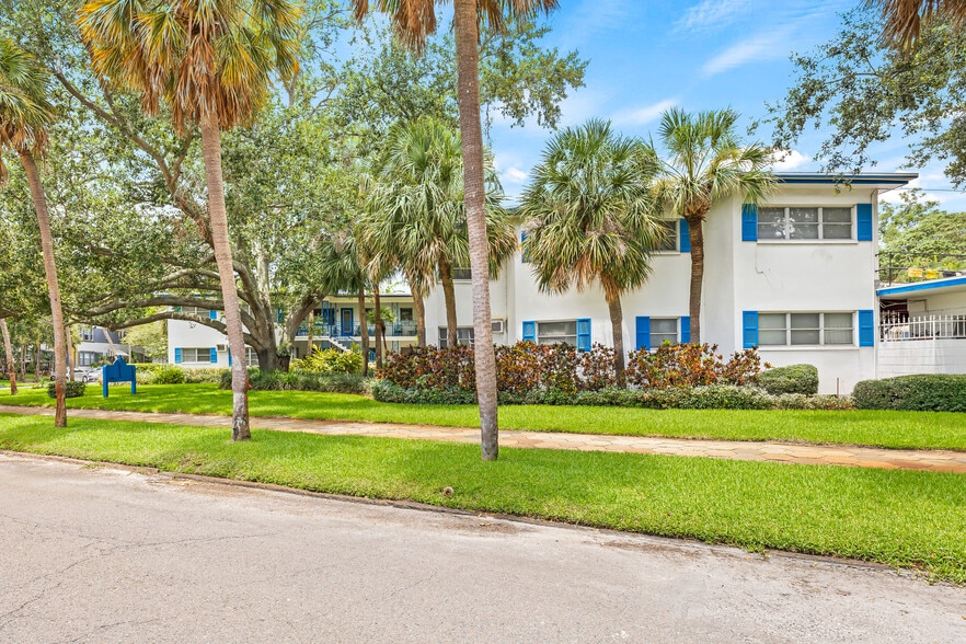 More Photos Of 800 Beach Dr NE, Saint Petersburg Apartments For Sale