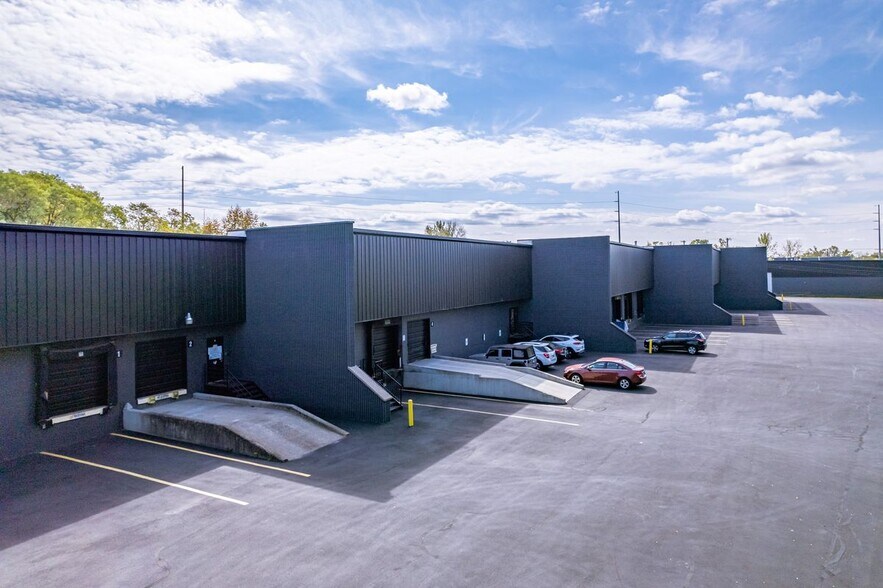 10500 Bluegrass Pky, Louisville, KY 40299 Industrial For Lease