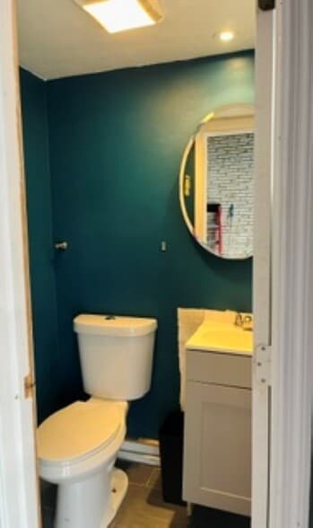 More Photos Of 2403 N Dixie Hwy, Wilton Manors Storefront Retail Office For Lease