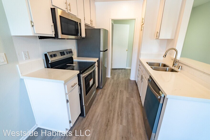 More Photos Of 4444 Ensign Ave, West Toluca Lake Apartments For Sale