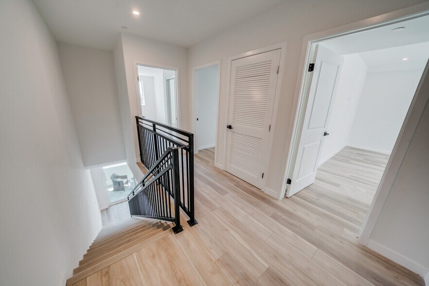 More Photos Of 7018 Alabama Ave, Canoga Park Apartments For Sale