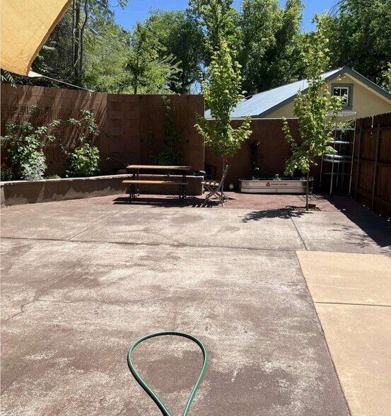 More Photos Of 90 Brewer Rd, Sedona Light Manufacturing For Lease