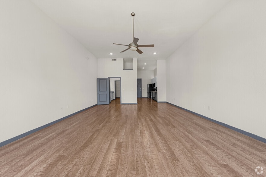 More Photos Of 1403 Slocum St, Dallas Apartments For Lease