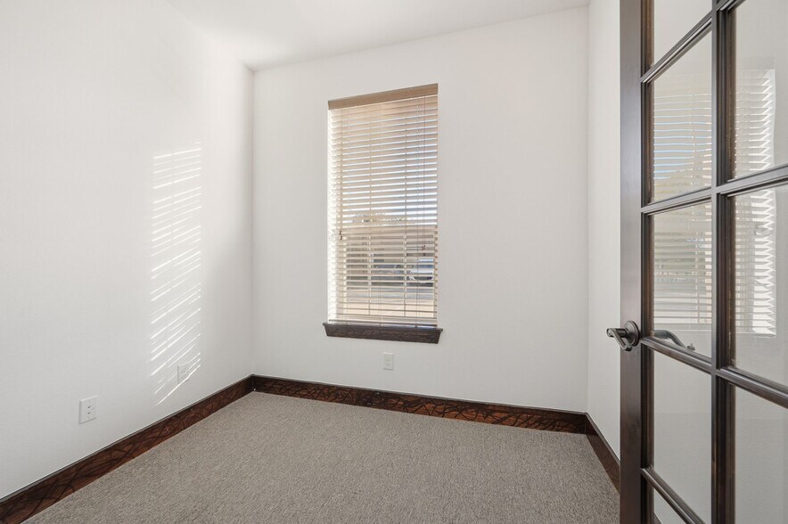 More Photos Of 131 Quest Ct, Keller Office For Lease