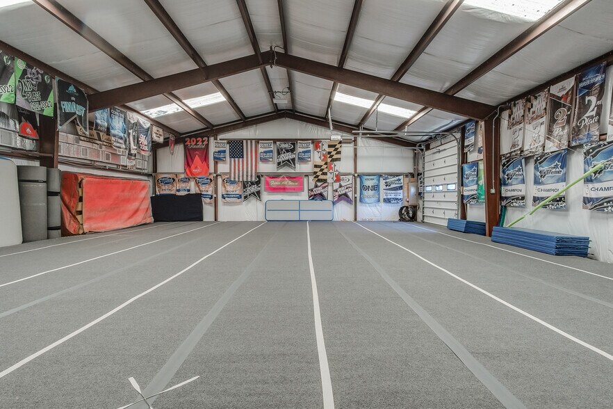 More Photos Of 21532 National Pike, Boonsboro Industrial For Lease