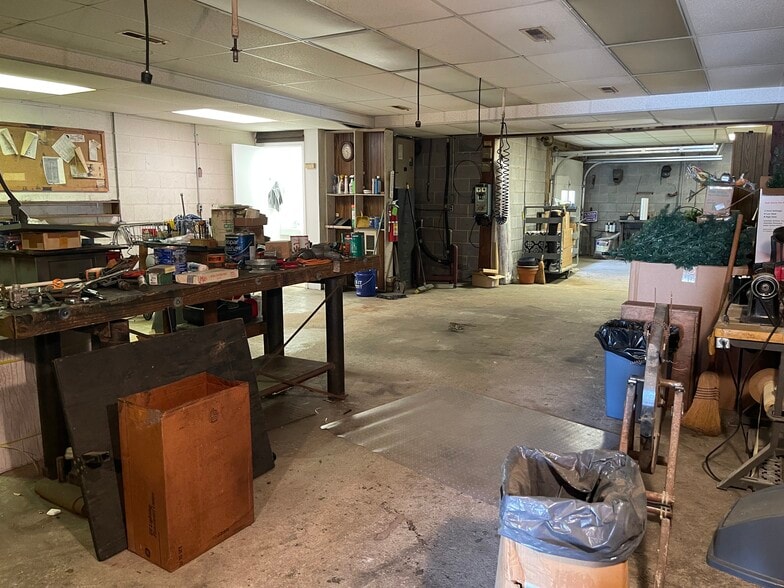 More Photos Of 11 Bell Ave, Denton Flex For Sale