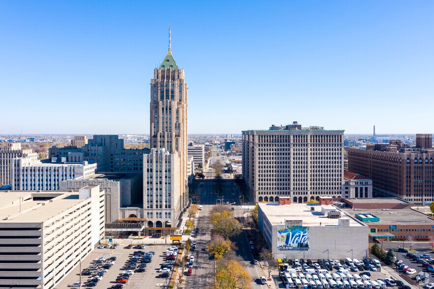 More Photos Of 3011 W Grand Blvd, Detroit Office For Lease