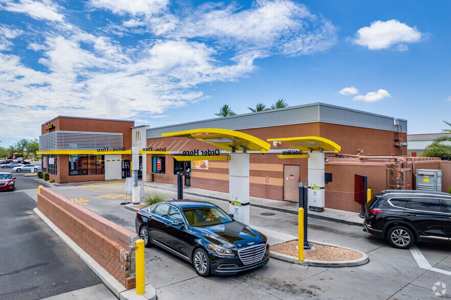 More Photos Of 6750 W Peoria Ave, Peoria Freestanding For Lease