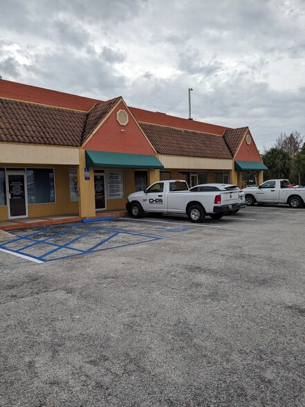 More Photos Of 701-769 NW Federal Hwy, Stuart Unknown For Lease
