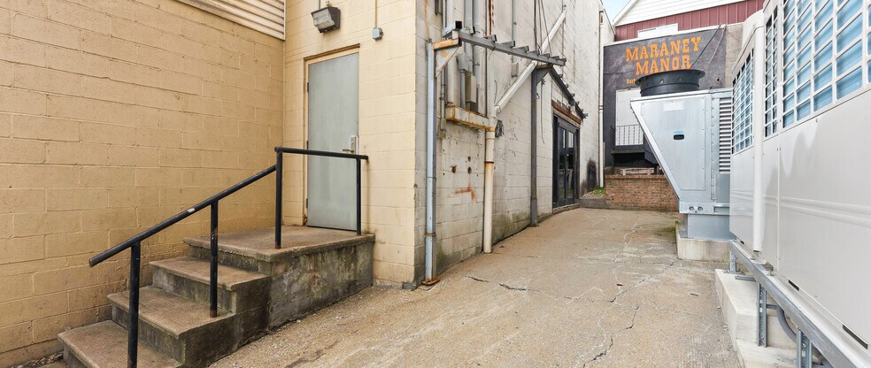 More Photos Of 180 Willey St, Morgantown Storefront For Lease