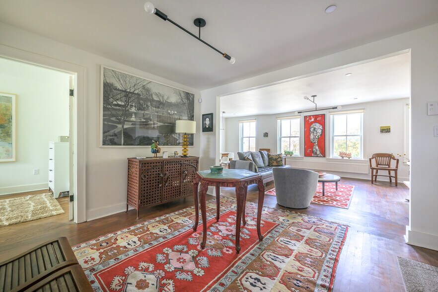 More Photos Of 705 Warren St, Hudson Storefront Retail Residential For Sale