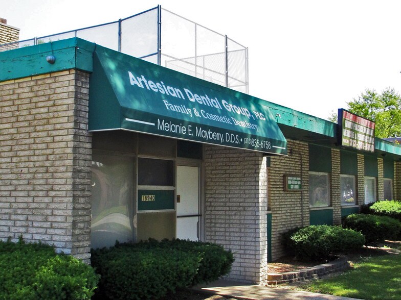 More Photos Of 18940 Schoolcraft, Detroit Medical For Sale