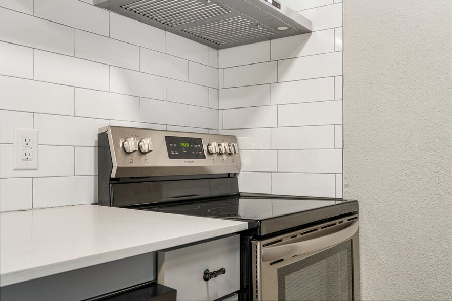 More Photos Of 2618 E 8th St, Tulsa Apartments For Sale