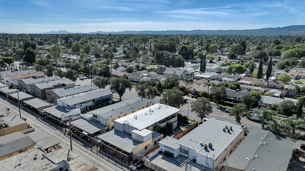 More Photos Of 17945 Roscoe Blvd, Northridge Apartments For Sale