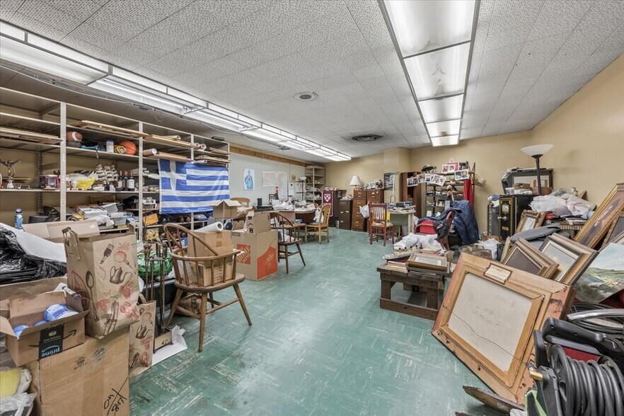 More Photos Of 7525 W Madison St, Forest Park Storefront Retail Office For Lease