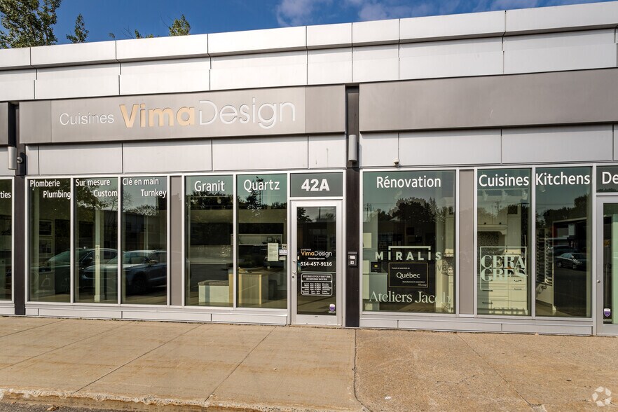 More Photos Of 42 Blvd Saint Chalres, Beaconsfield Unknown For Lease