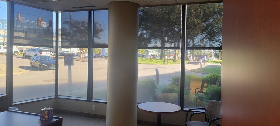 More Photos Of 6075 Poplar Ave, Memphis Coworking Space