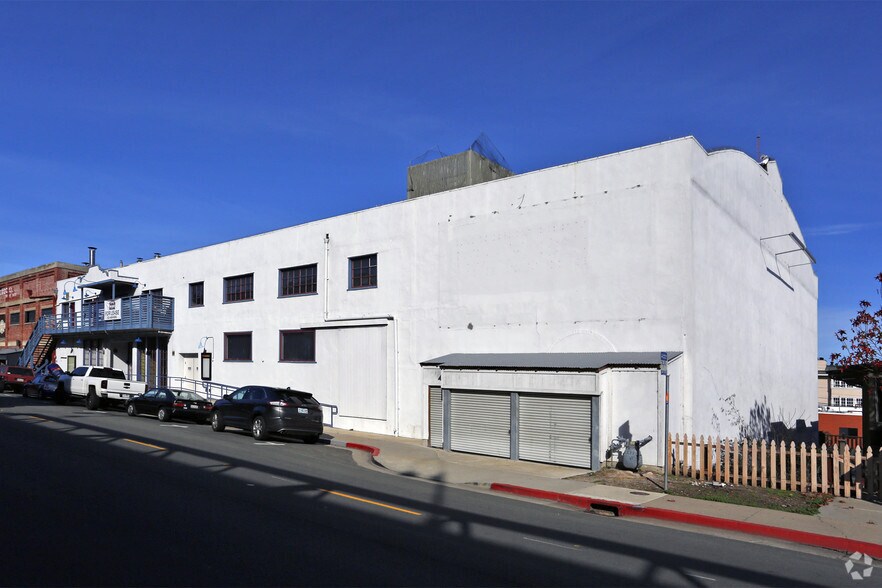 More Photos Of 640 Wave St, Monterey Movie Theatre For Lease