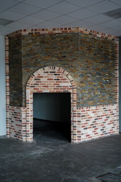 More Photos Of 2801 W University Dr, Edinburg Storefront For Sale