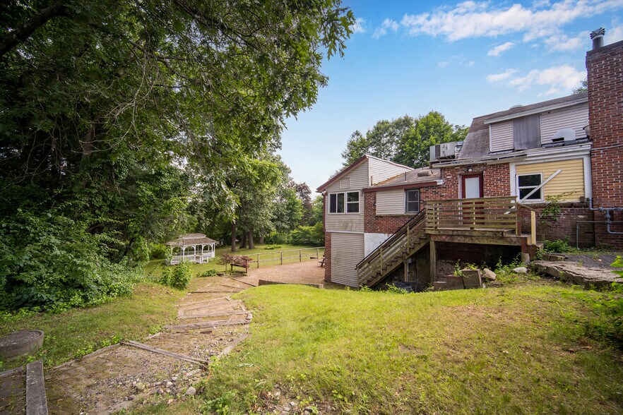 More Photos Of 2589 Boston Rd, Wilbraham Restaurant For Sale