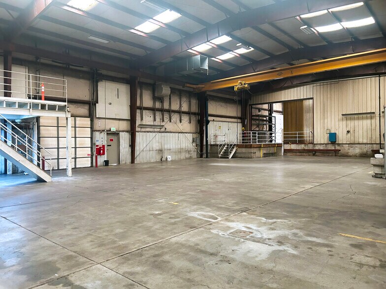 More Photos Of 5151 E 56th Ave, Commerce City Manufacturing For Lease