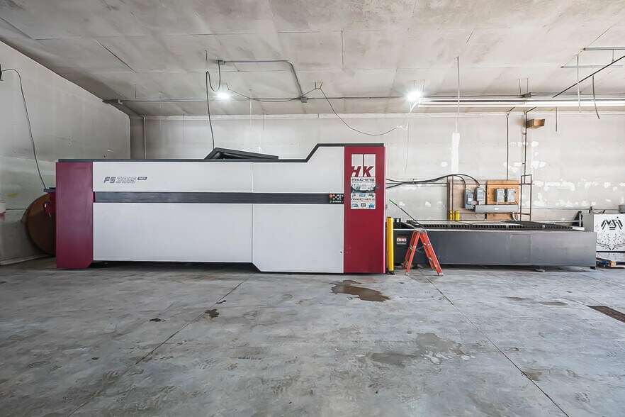 More Photos Of 4871 Wellington Road 29, Guelph Warehouse For Sale