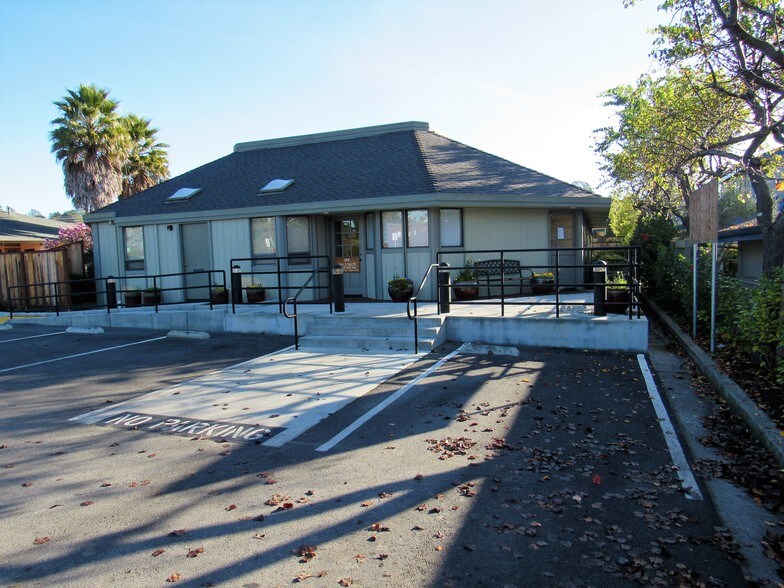 More Photos Of 3319-3321 Mission Dr, Santa Cruz Medical For Lease