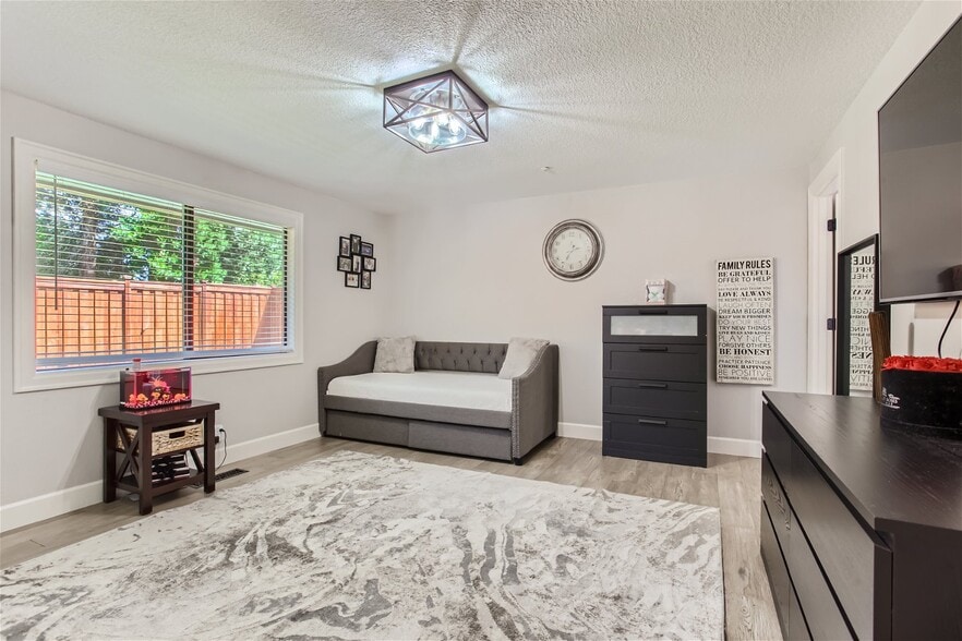 More Photos Of 8955 SW Club Meadow Ln, Portland Continuing Care Retirement Community For Sale