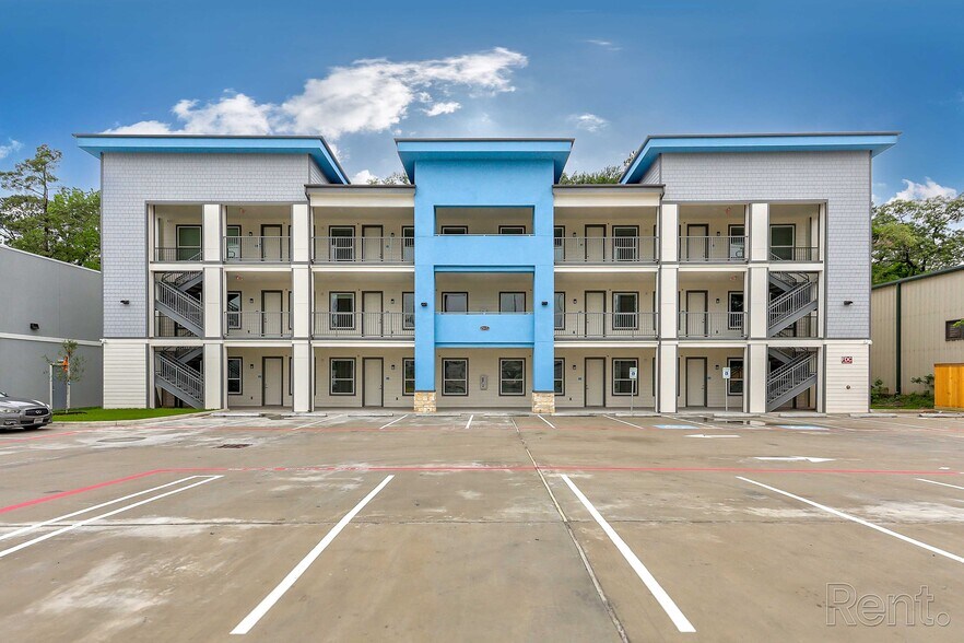Primary Photo Of 25115 Harper Ln, The Woodlands Multifamily For Sale