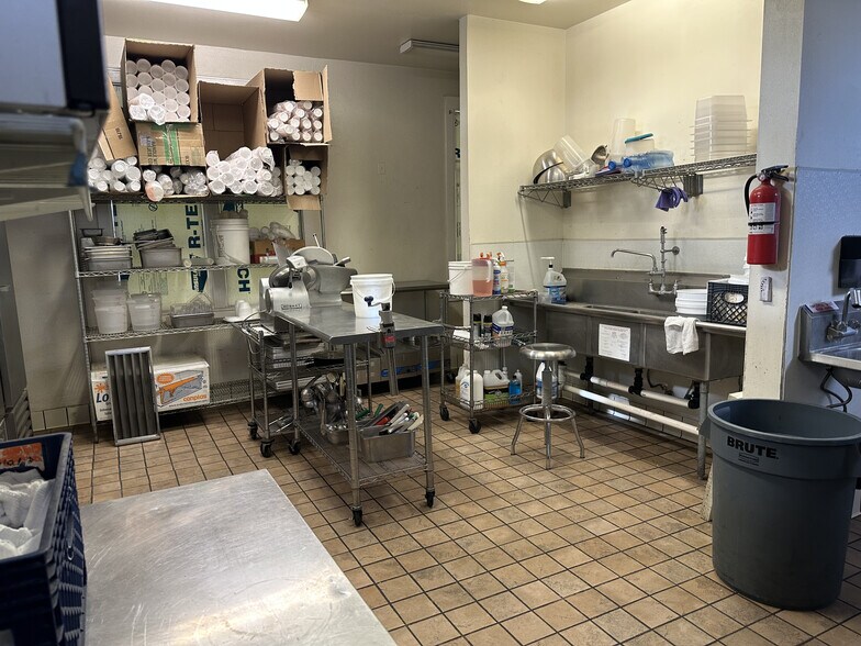 More Photos Of 2320 Belshaw St, Mojave Restaurant For Sale