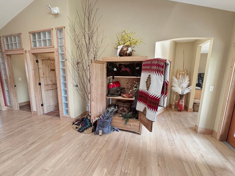 More Photos Of 3899 Old Highway Rd, Sturgeon Bay Storefront Retail Residential For Sale