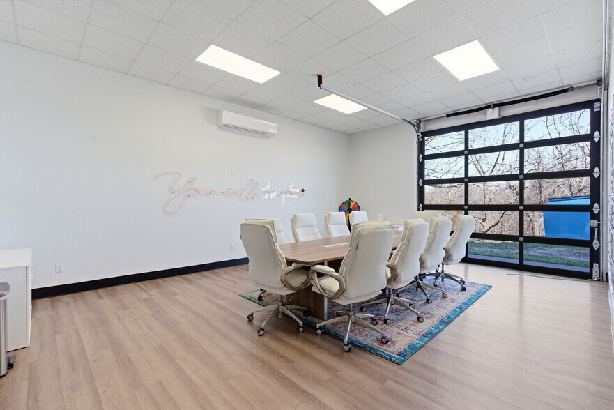 More Photos Of 10923 State Highway 176, Walnut Shade Office For Sale