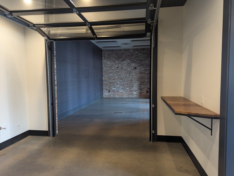 More Photos Of 91 S College St, Statesboro Warehouse For Sale