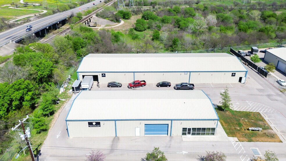 More Photos Of 10930 Gabriels Pl, San Antonio Showroom For Sale