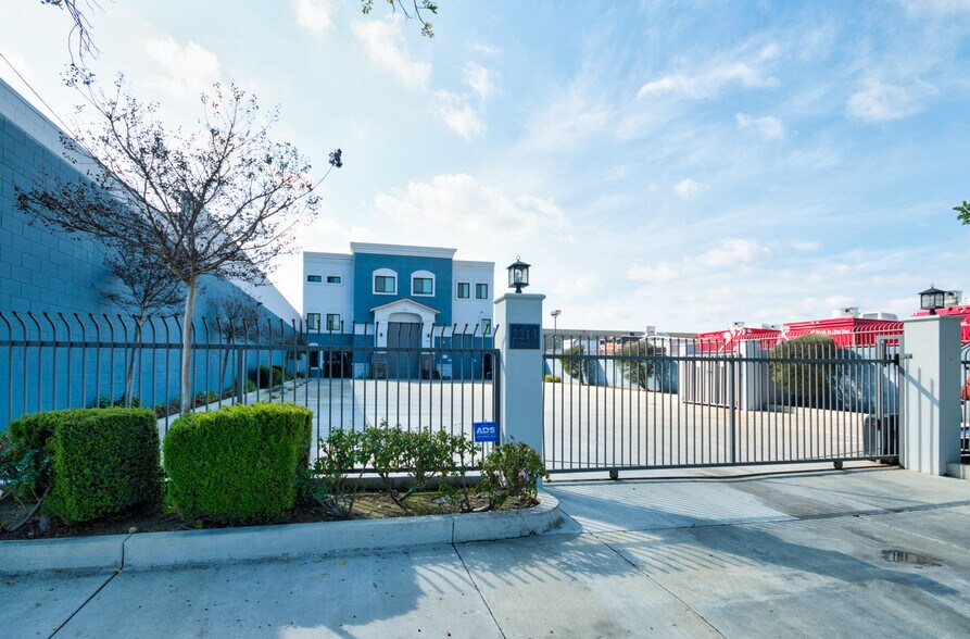 More Photos Of 2213 Edwards Ave, South El Monte Warehouse For Lease