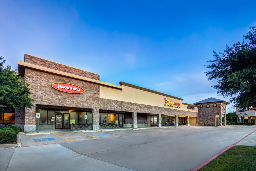 More Photos Of 9517 W Broadway St, Pearland Freestanding For Lease