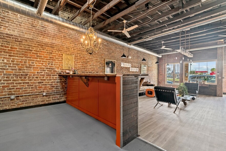 More Photos Of 123 S Railroad Ave, Dunn General Retail For Sale