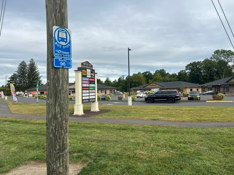 More Photos Of 150-158 Sullivan Ave, South Windsor Storefront Retail Office For Lease