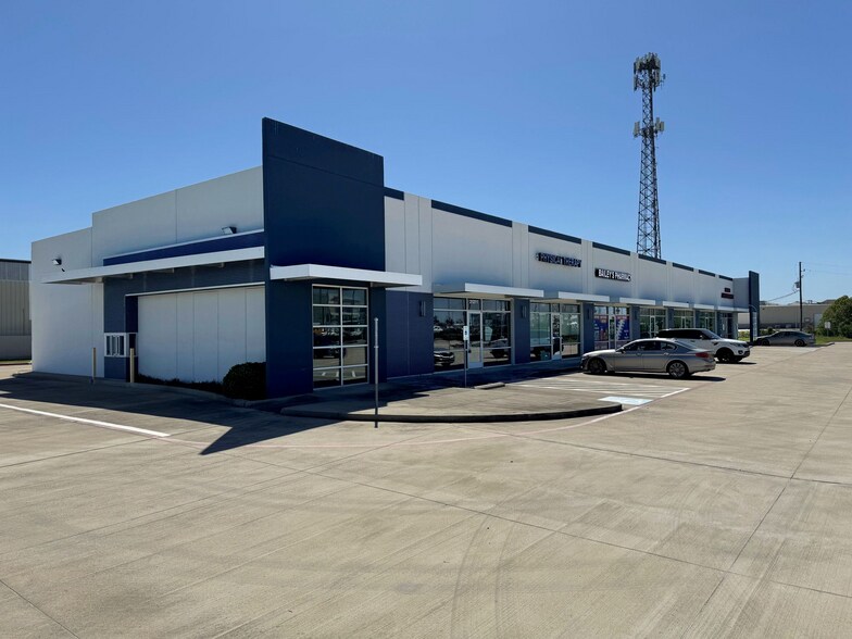 More Photos Of 21211 FM 529 Rd, Cypress Storefront For Lease