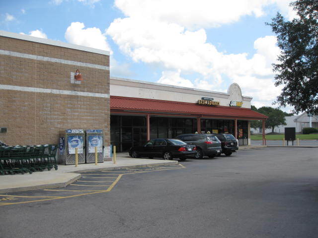 More Photos Of 155 Carolina Sq, Edgefield Supermarket For Lease