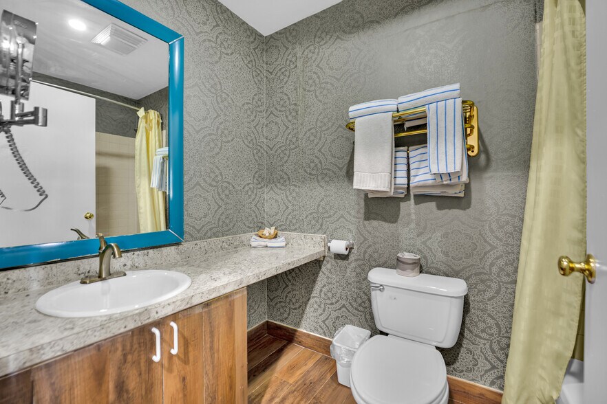 More Photos Of 2855 Fremont St, Las Vegas Hotel For Sale