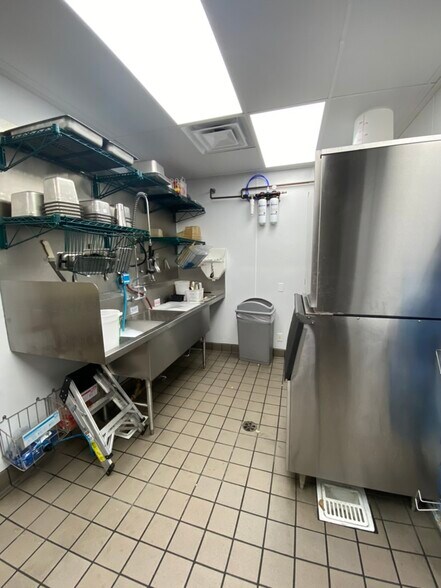 More Photos Of 10642 Katella Ave, Garden Grove Fast Food For Lease