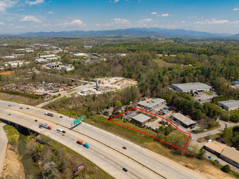 More Photos Of 786 Dogwood Rd, Asheville Office Residential For Sale