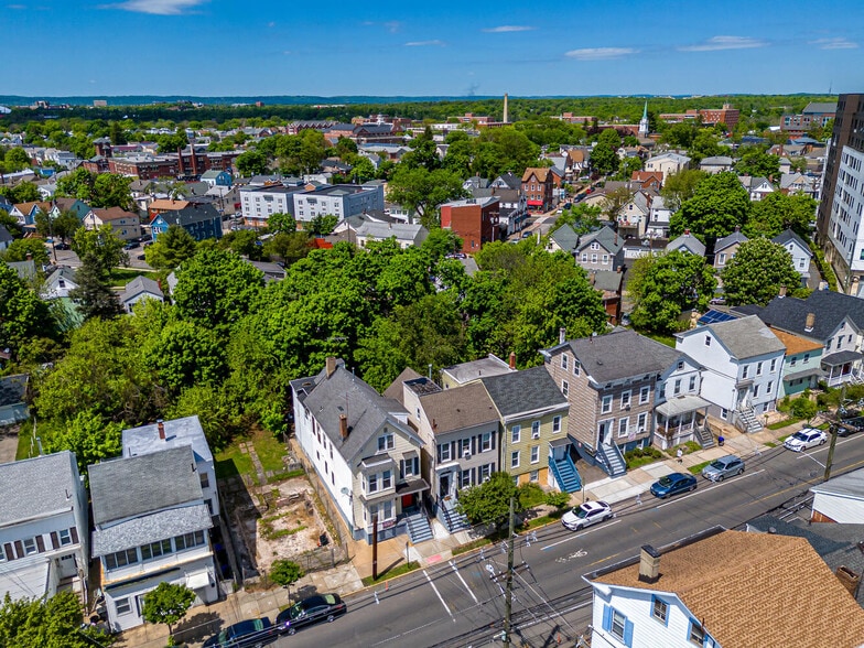 More Photos Of 173 Hamilton St, New Brunswick Specialty For Sale