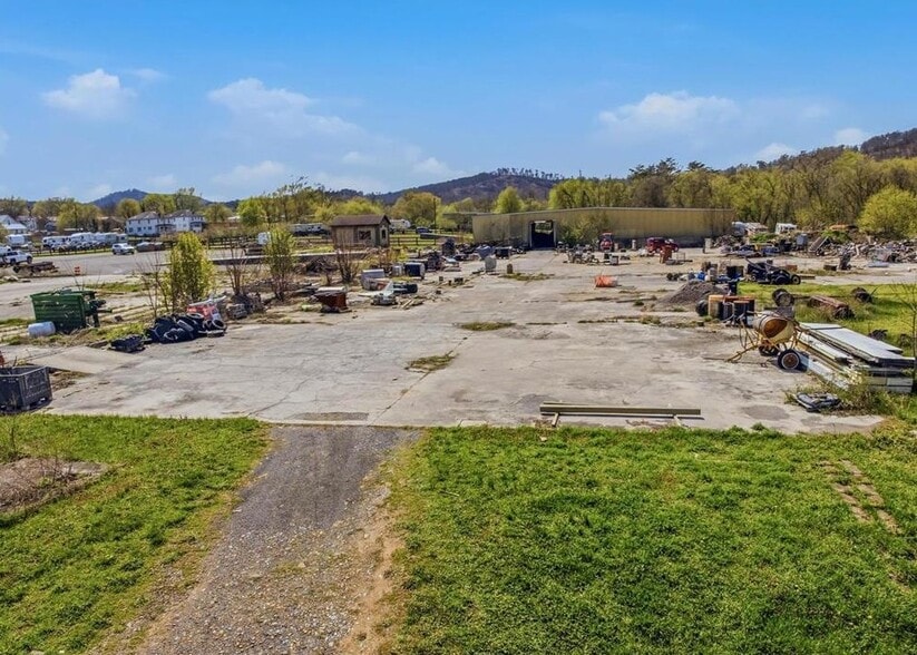 More Photos Of 86 Henry W Miller Blvd, Paw Paw Land For Sale