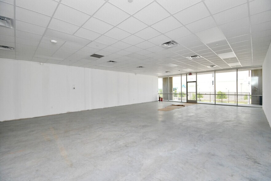 More Photos Of 1227 Grand West Blvd, Katy Coworking Space