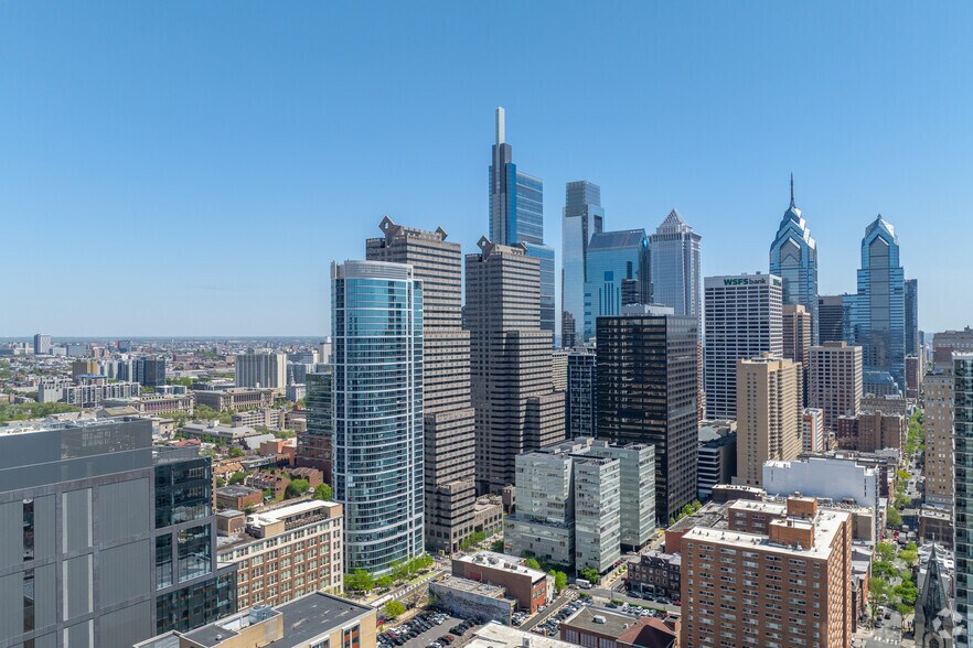 More Photos Of 2005 Market St, Philadelphia Office For Lease