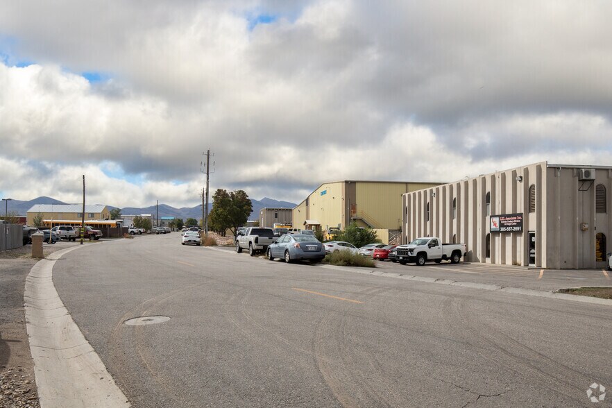 More Photos Of 4133 W Farm Rd, West Jordan Manufacturing For Lease