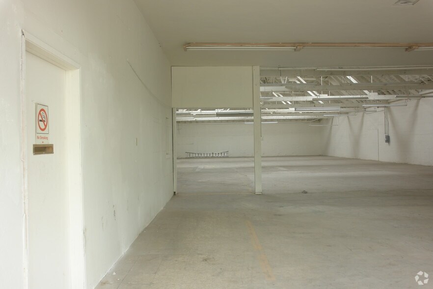 More Photos Of 44 Race St, San Jose Storefront For Lease